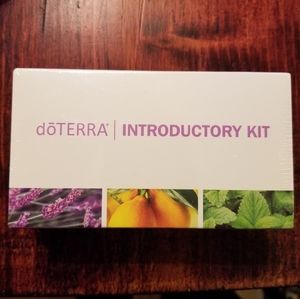 do-TERRA essential oil intro kit